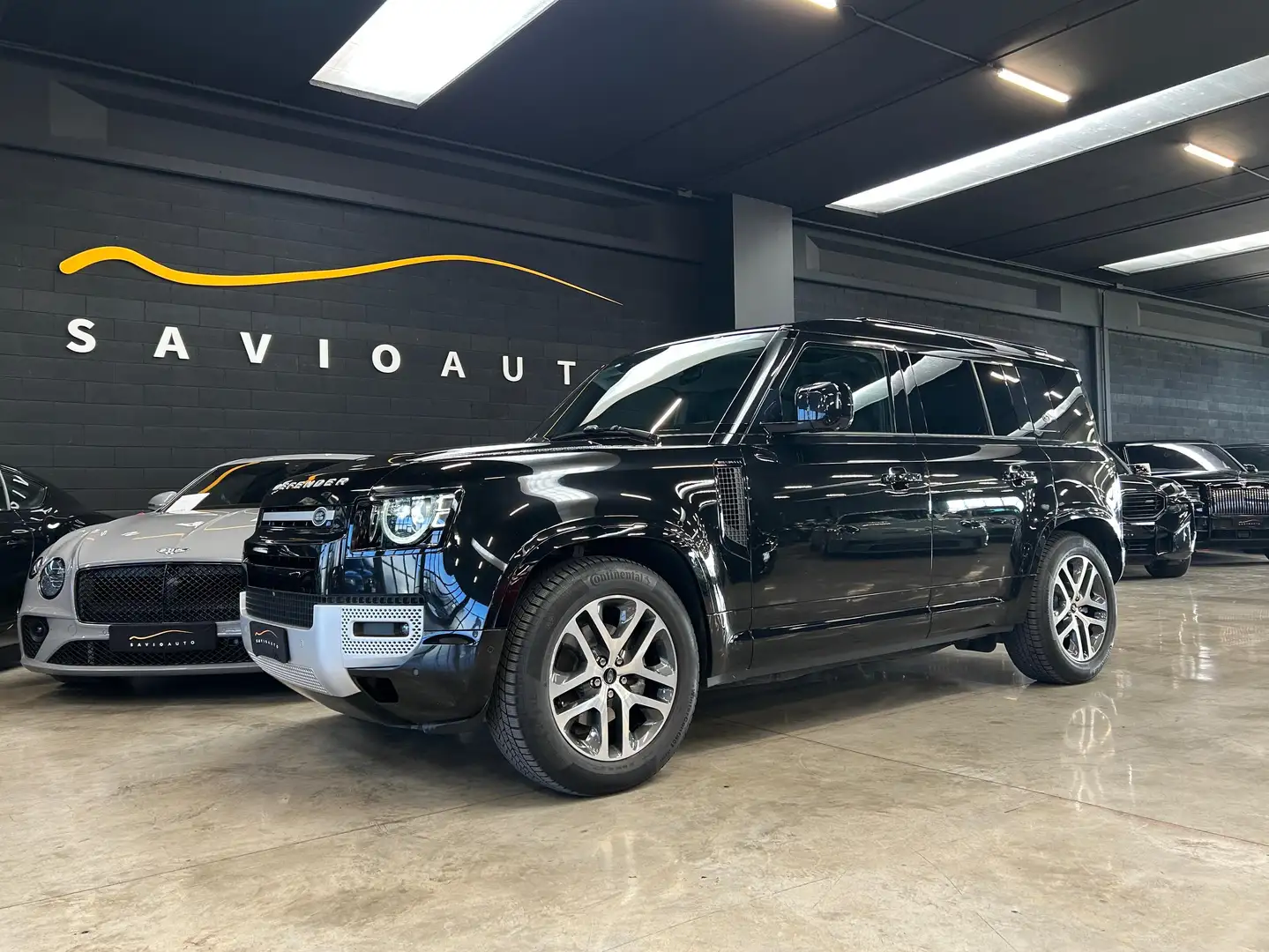 Land Rover Defender 110 3.0D 250CV X-DYNAMIC HSE - Manutenzioni UFF. Negro - 1