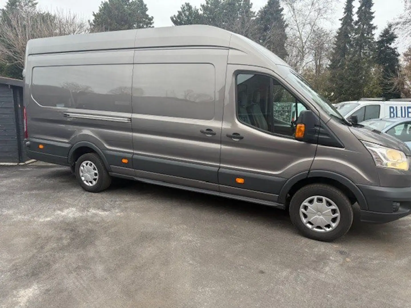 Ford Transit 350E L4H3 TDCi RWD Trend Grijs - 2
