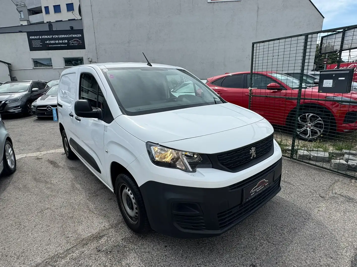 Peugeot Partner Pro 76PS Kasten neues PICKERL und Services Weiß - 1