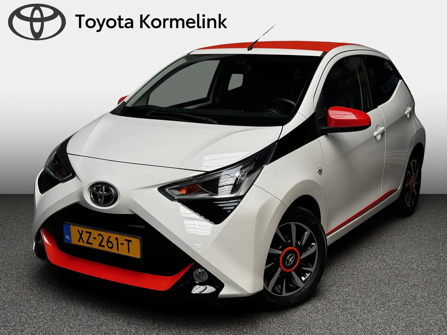 Toyota Aygo 1.0 VVT-i x-otic cabrio Wit - 1