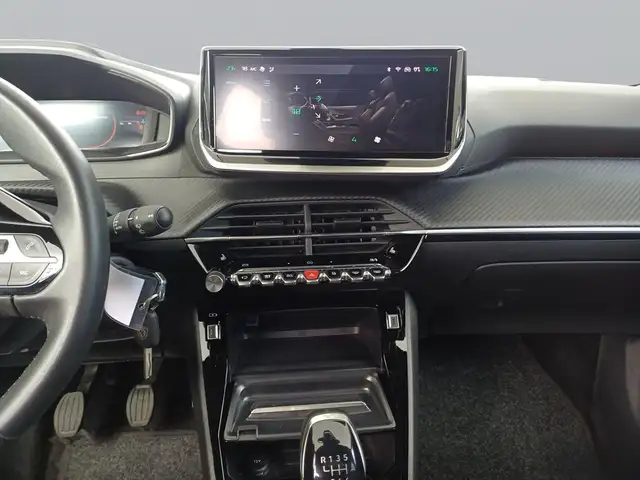 Peugeot 2008 view 12
