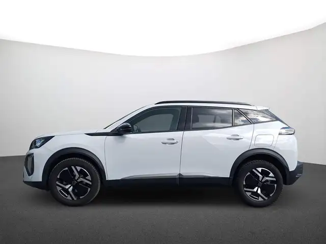 Peugeot 2008 view 4