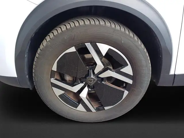 Peugeot 2008 view 8
