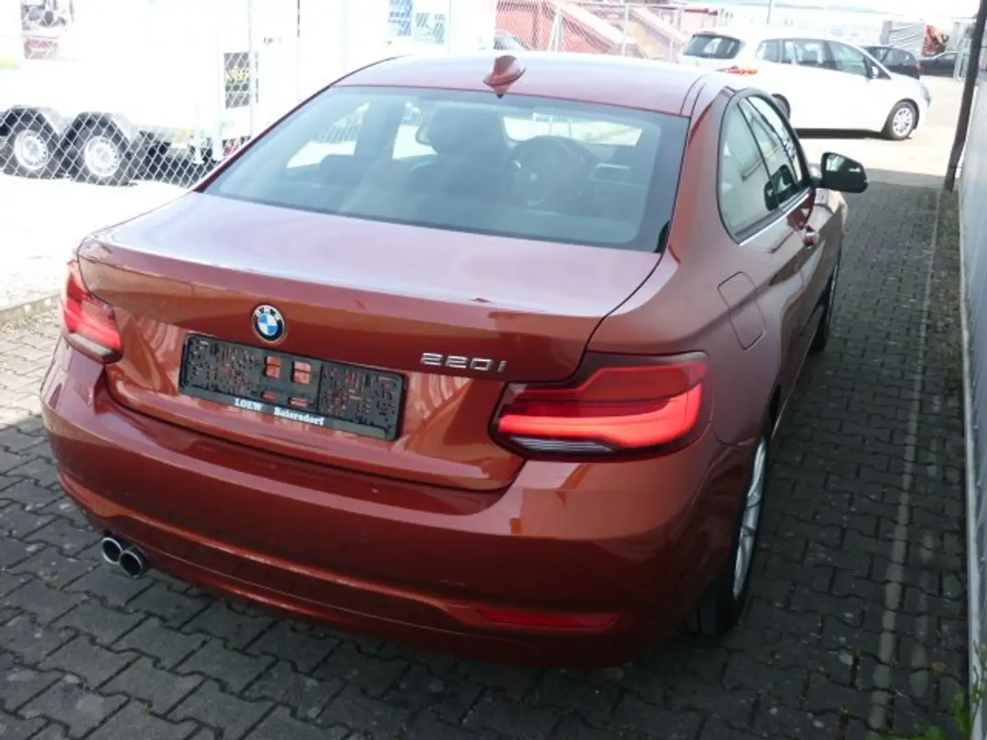 BMW 220 iA Coupe Advantage 28tkm Klima NAVI LED SHZ blueto Orange - 2