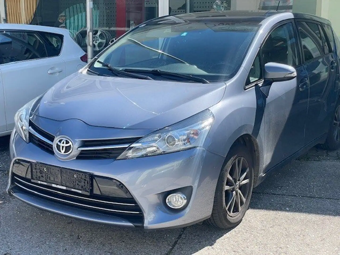 Toyota Verso 2,0 D-4D Active DPF plava - 1