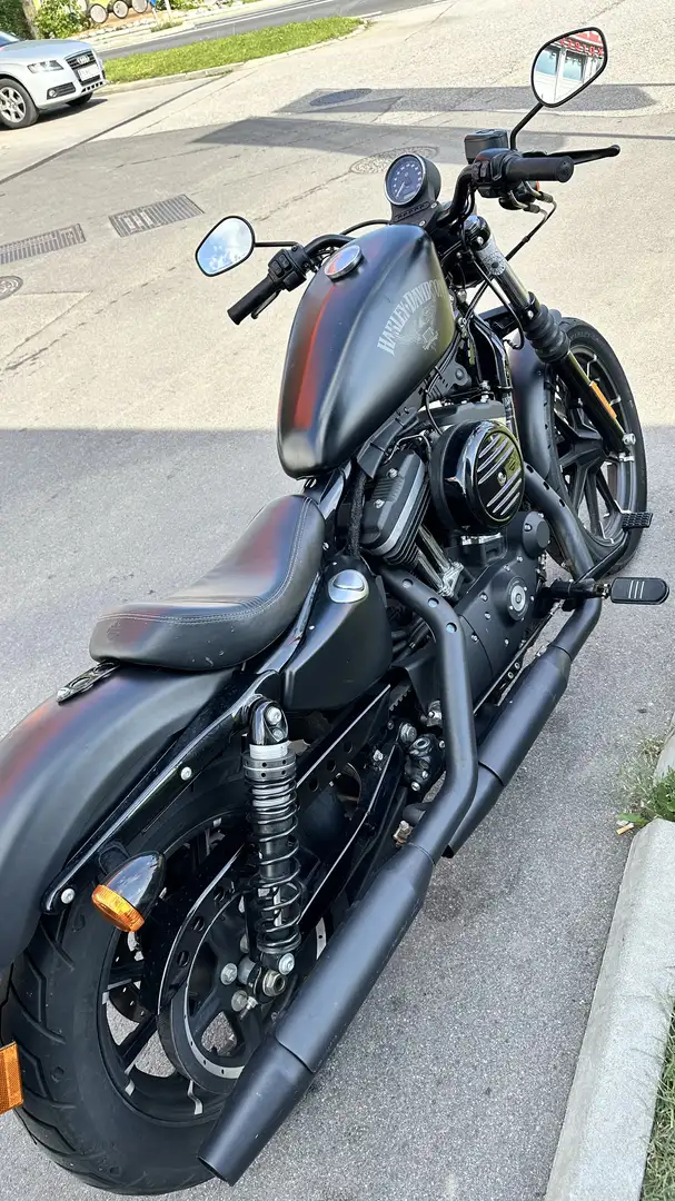 Harley-Davidson Iron 883 - 1