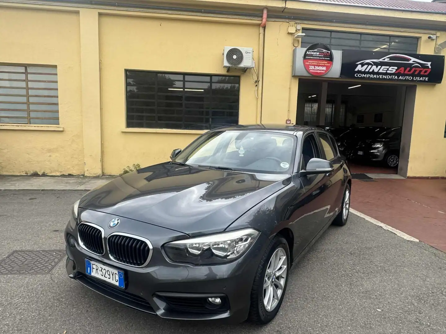BMW 114 Serie 1 F/20-21 2015 114d Urban 5p Gris - 1