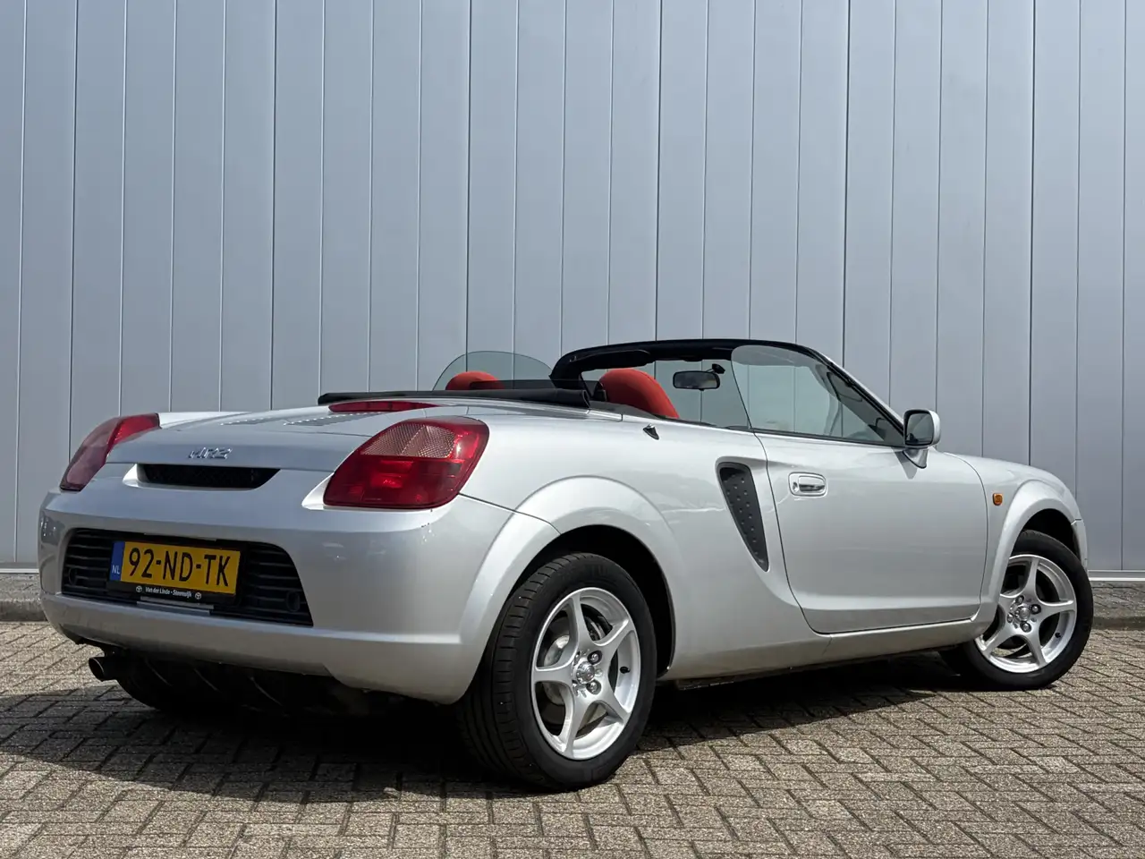 Toyota MR 2 1.8-16v VVT-i Cabrio Uniek 44672 KM Rood Interieur, foto 4