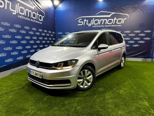 Volkswagen Touran 1.6TDI Business and Navi Ed. DSG7 85kW