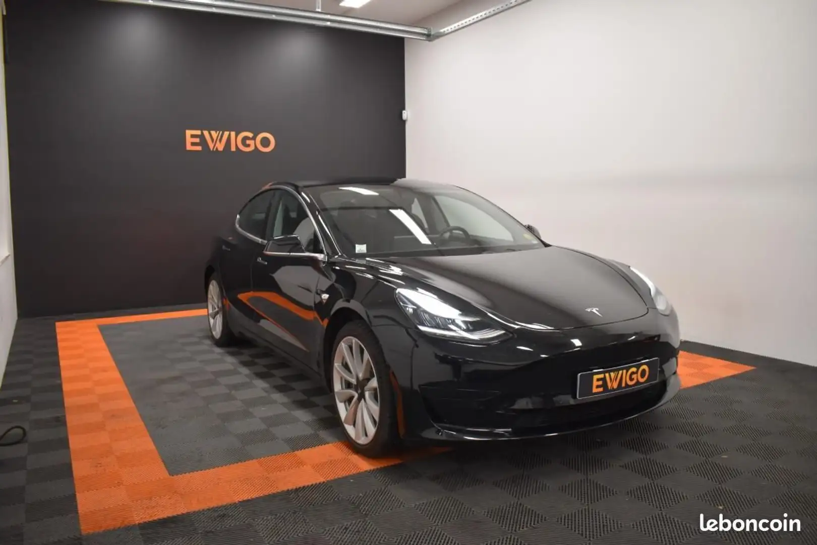Tesla Model 3 ELECTRIC 305ch 44KWH STANDARD-PLUS AUTO PILOT BETA Noir - 1