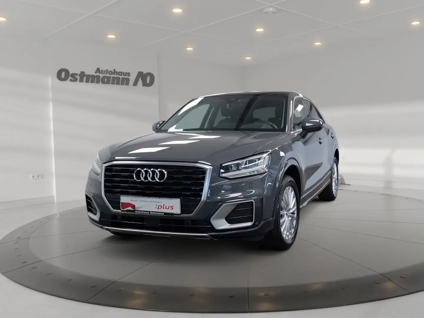 Audi Q2 35 TFSI design HUD Pano RFK el.Heck LED Gris - 1