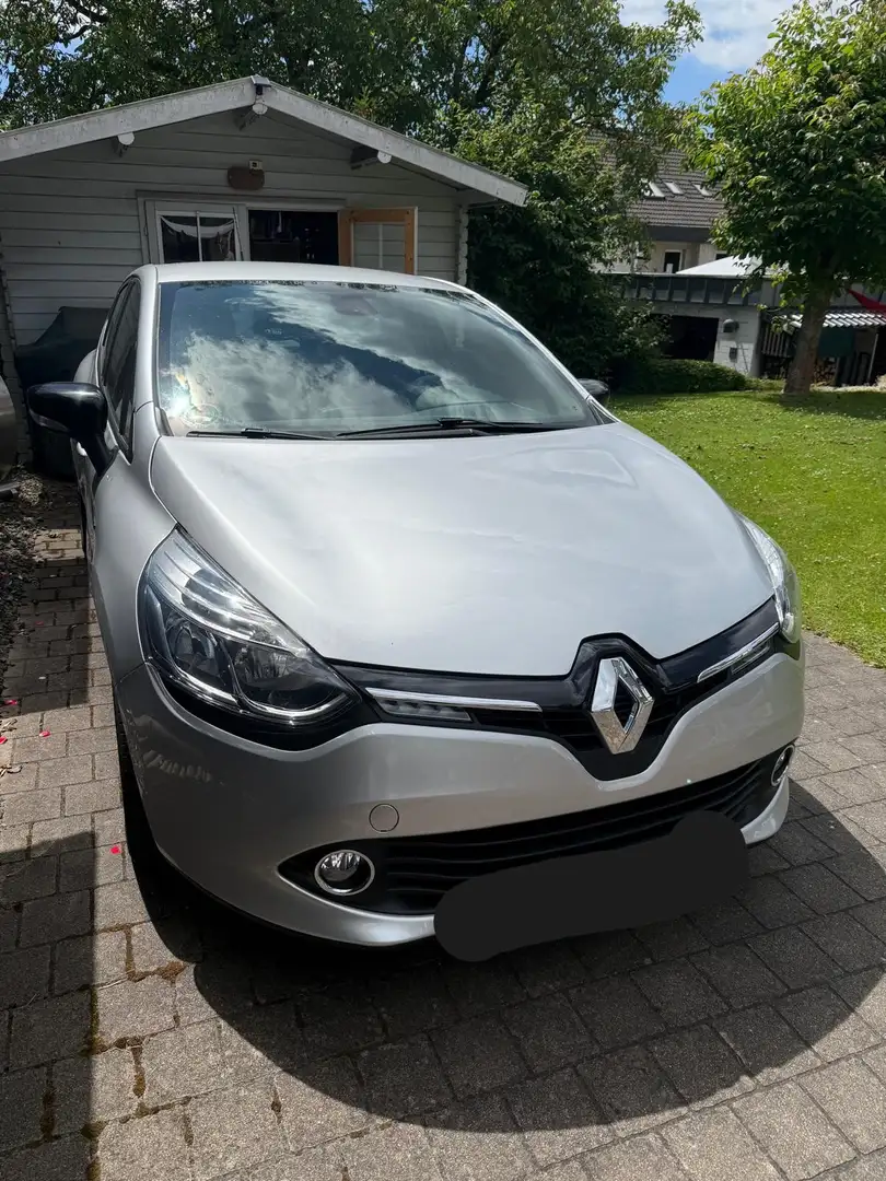 Renault Clio 1.2 16V 75 Limited Silber - 1