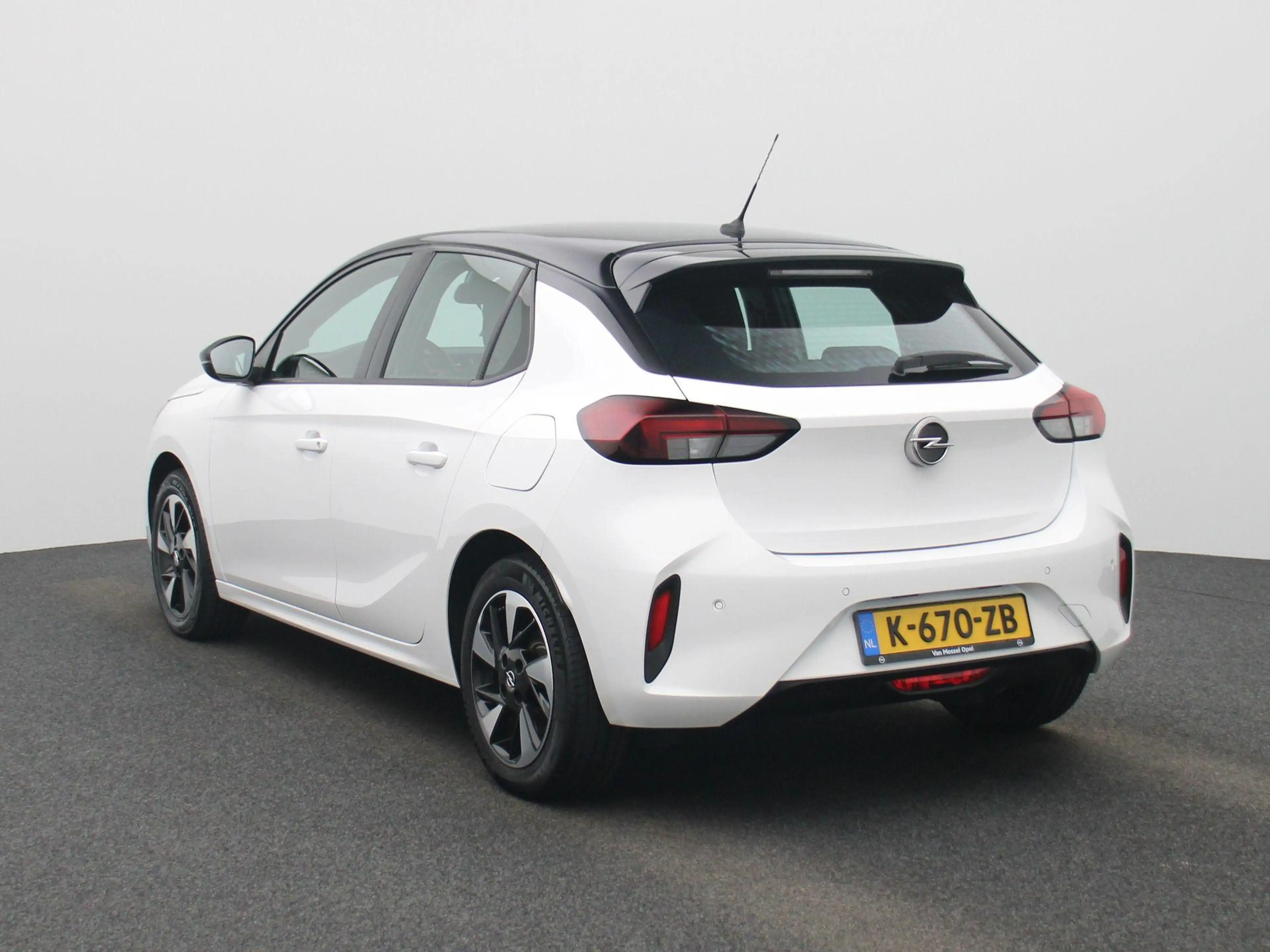 Opel Corsa-e GS Line 50 kWh | 1e-Eig. | SoH 87,5 % |  3-Fase | — photo 3
