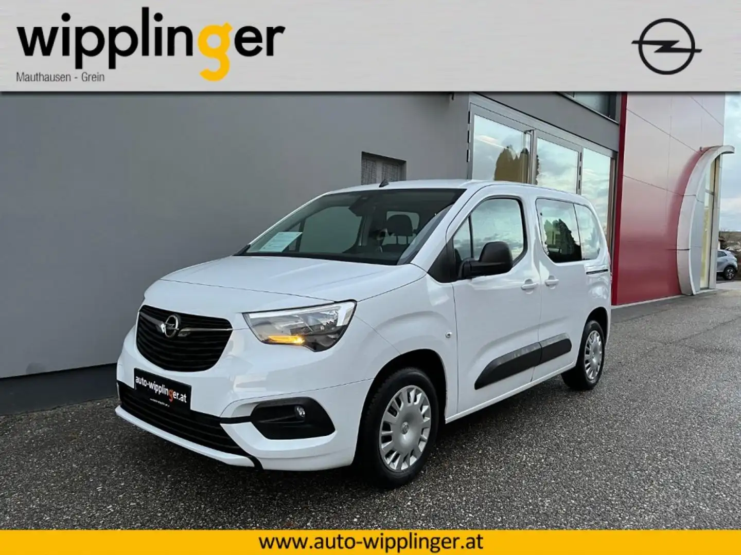 Opel Combo -e LIFE L Ed Plus 136PS Elektro LP € 45.184,- Weiß - 1