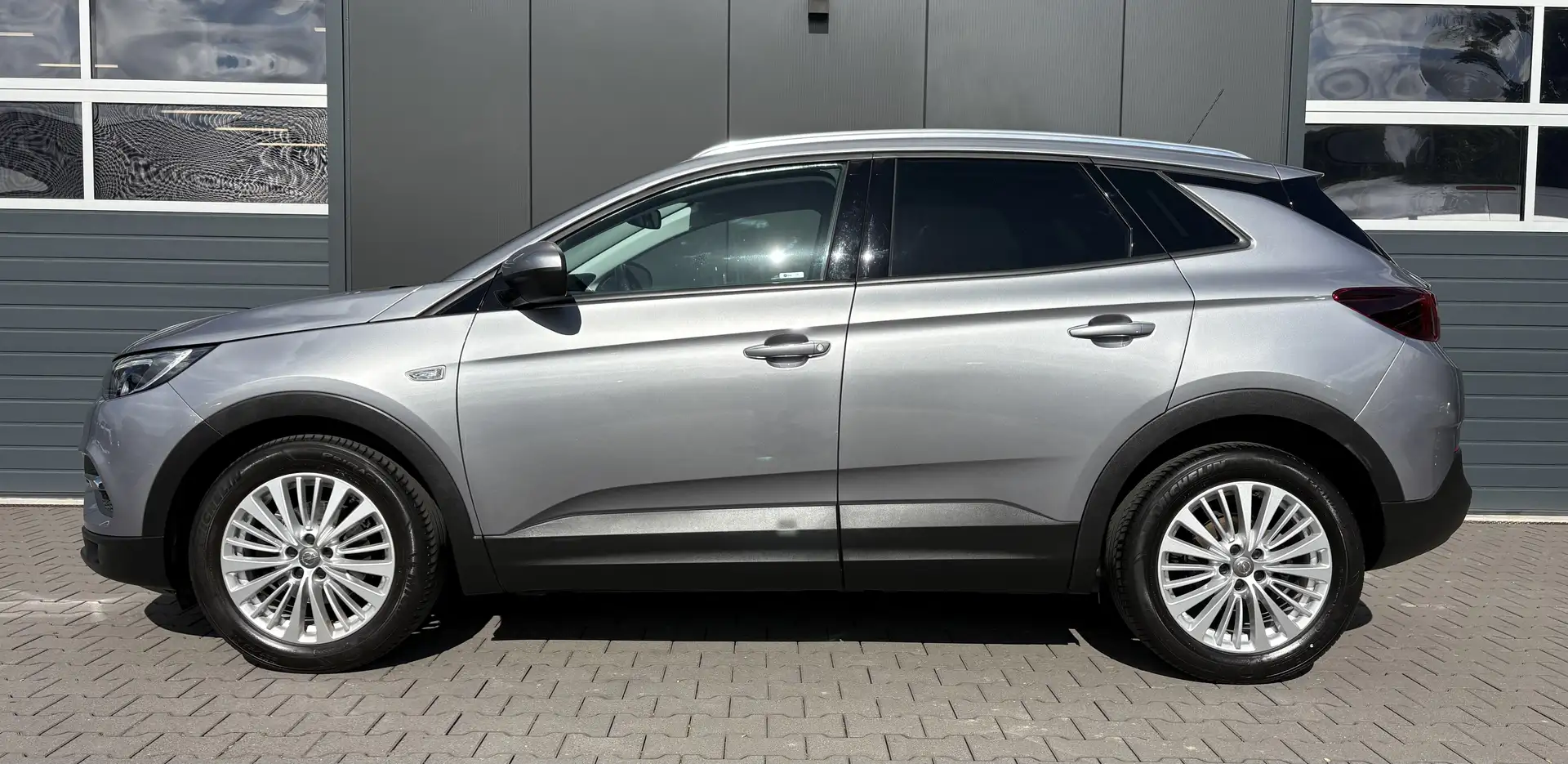 Opel Grandland X Edition Sitzheizung Apple CarPlay Android PDC Grau - 2