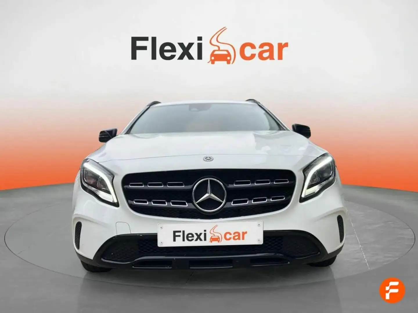 Mercedes-Benz GLA 200 d Amarillo - 2