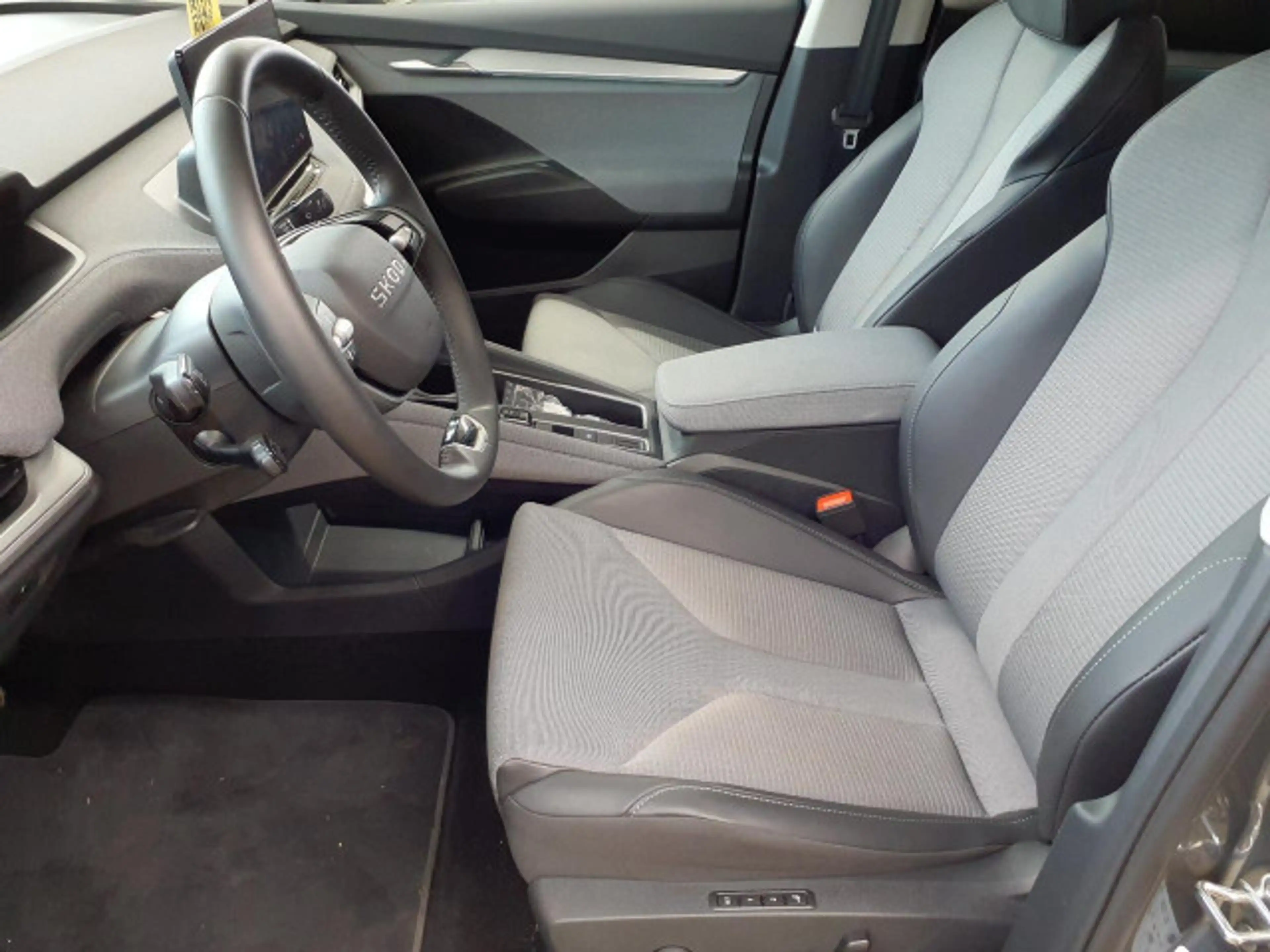 Skoda Enyaq Coupé 85 LOFT NAVI AHK PANO KAMERA — photo 4