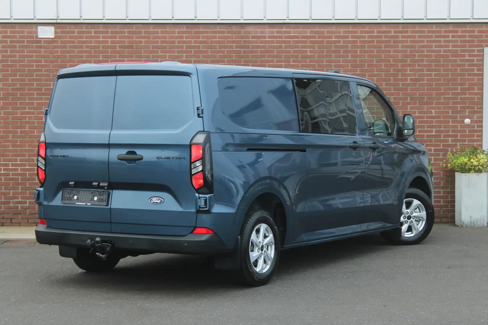 Ford Transit Custom 320 2.0 TDCI L2H1 Limited DC |ADAPTIVE.CRUISE|STOE Blauw - 2