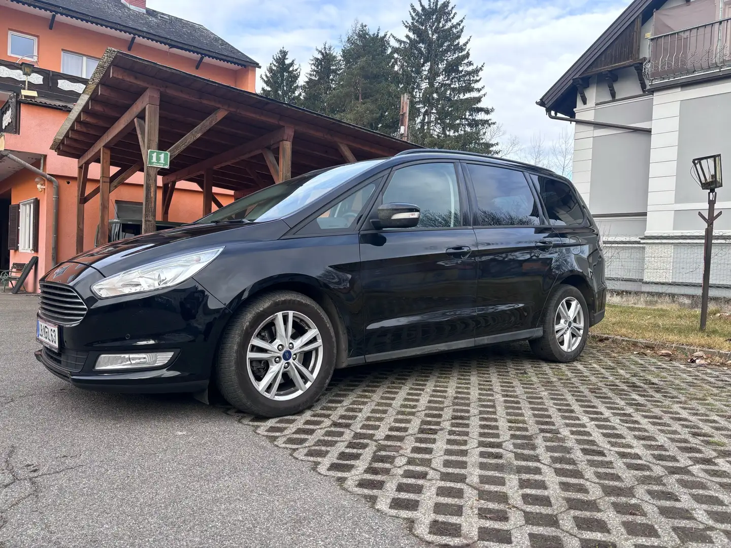 Ford Galaxy 2,0 TDCi Business Start/Stop Schwarz - 1