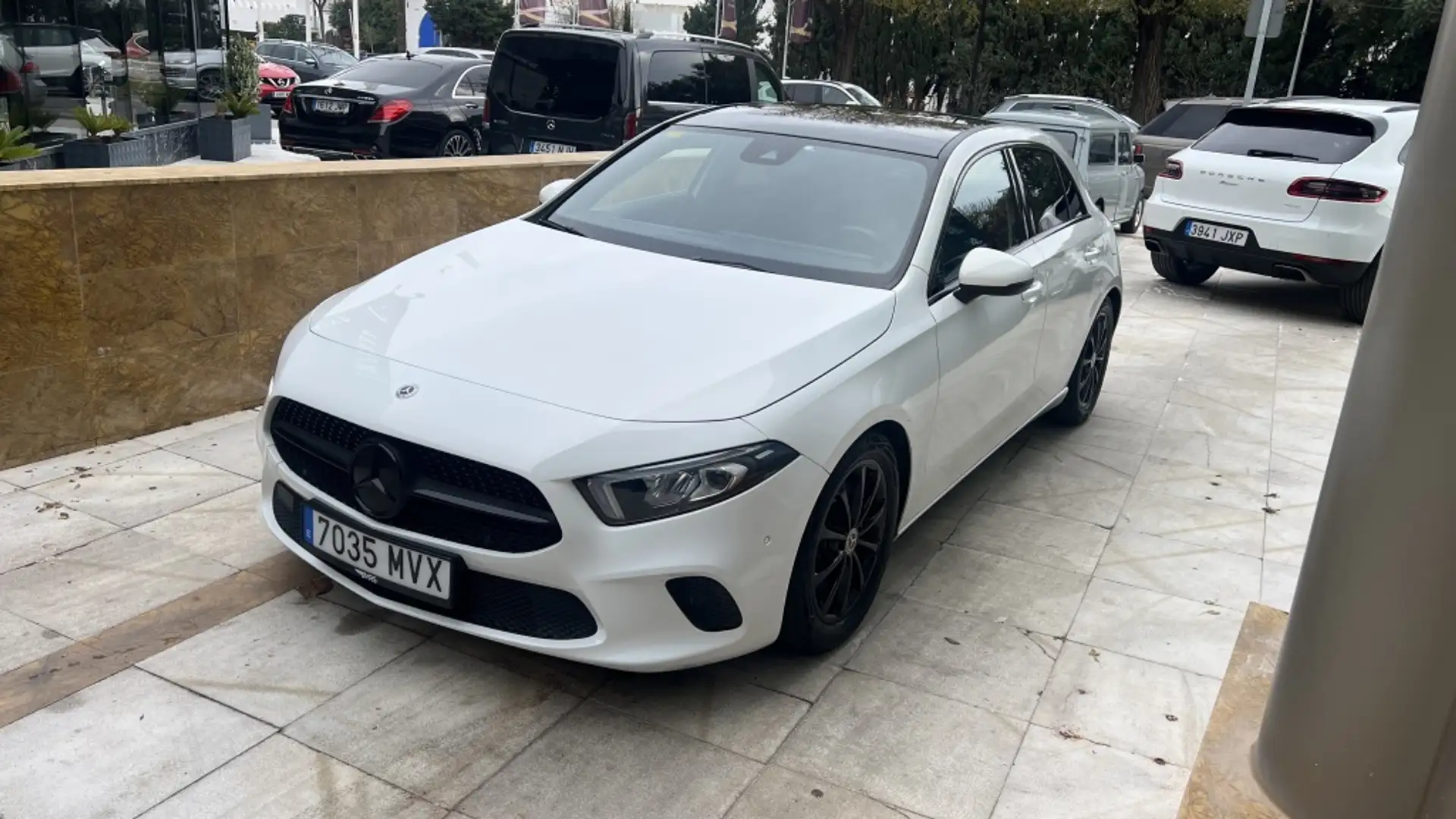 Mercedes-Benz A 250 4Matic 7G-DCT Blanc - 1