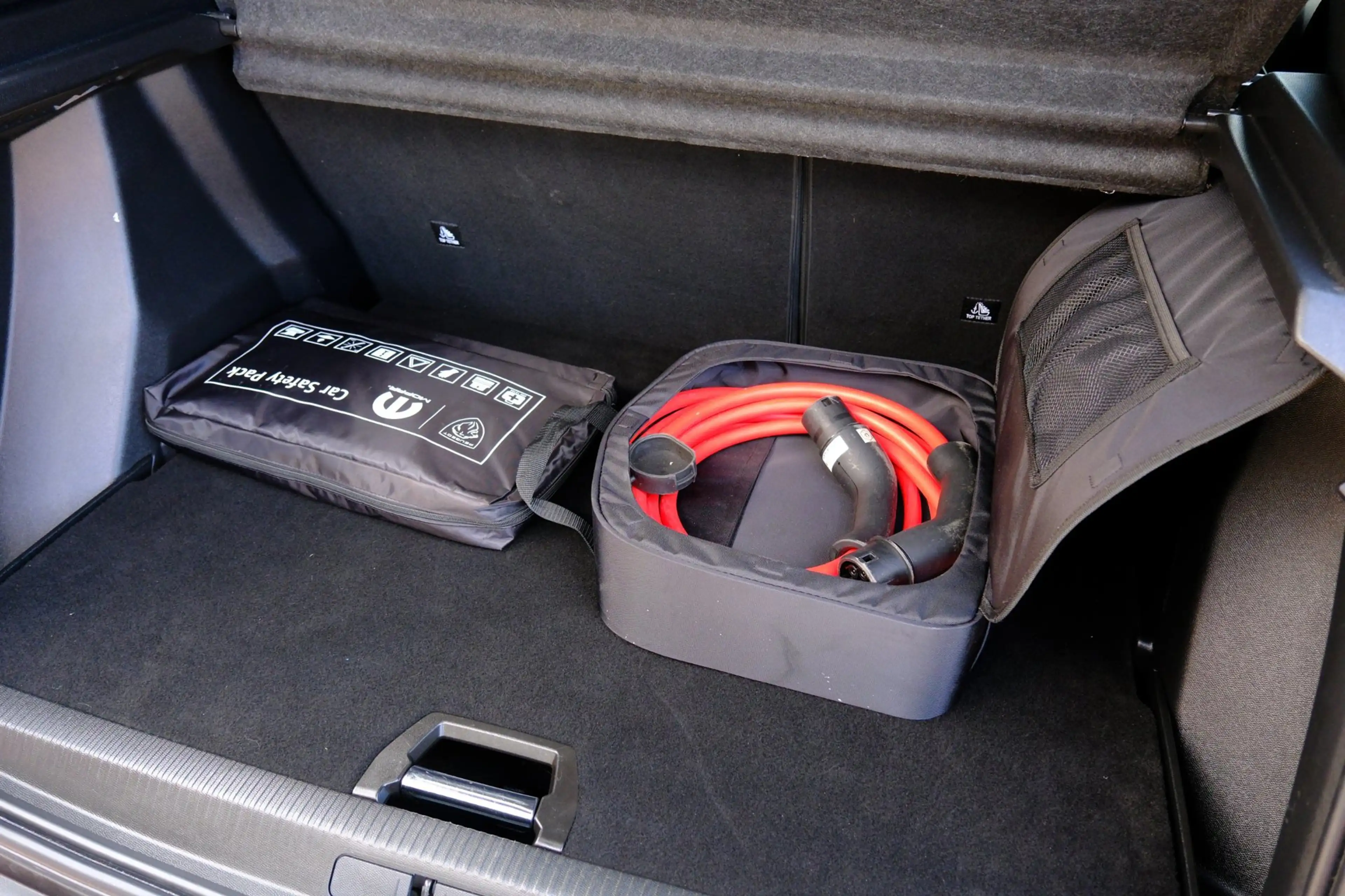 Peugeot e-2008 EV GT 50 kWh Aut. Navi|i-Cockpit|Half Leder|Cam|LM — photo 10