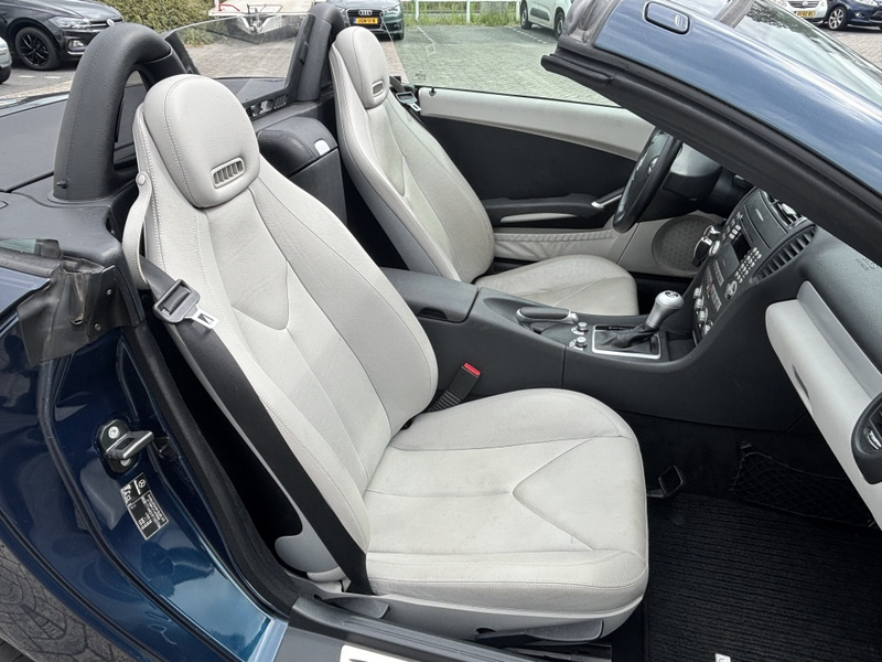 Mercedes-Benz SLK 200 K. Cruise Leder Stoelverwarming Parkeersensoren — photo 2