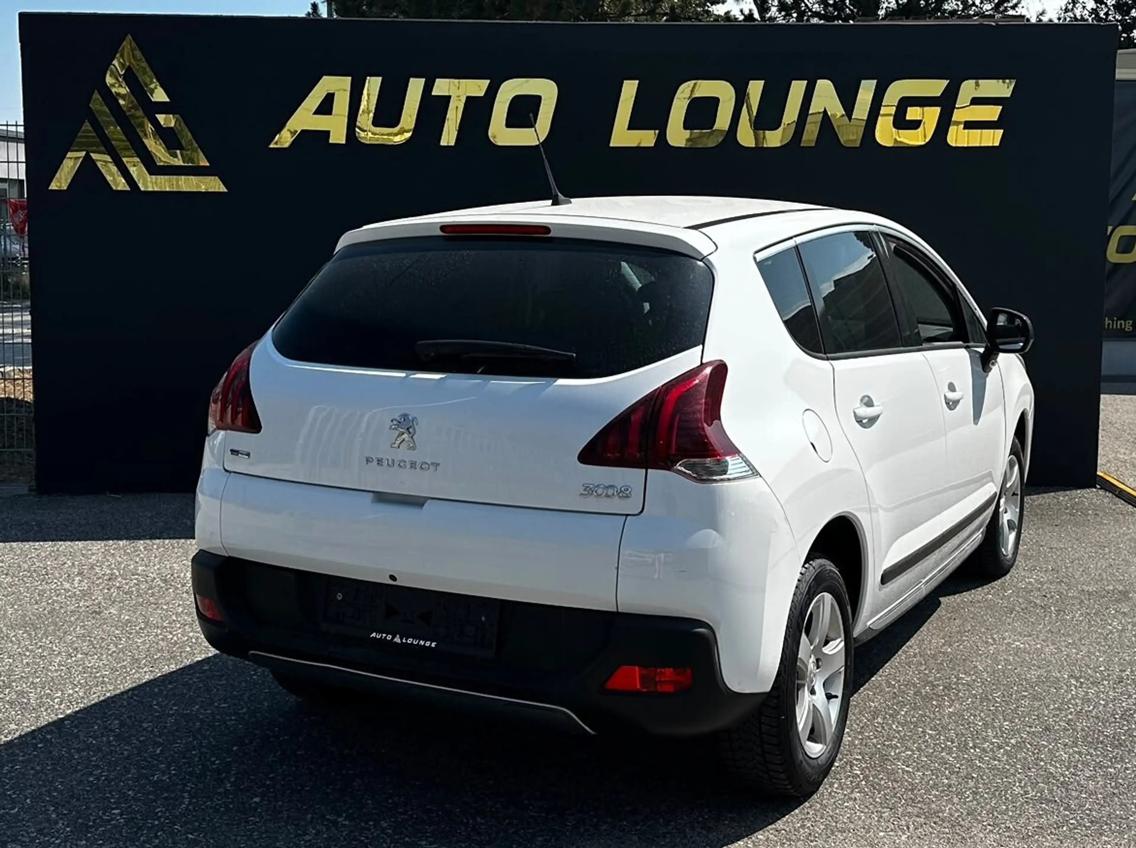 Peugeot 3008 1.2 e-THP/PureTech 130 Style — photo 6
