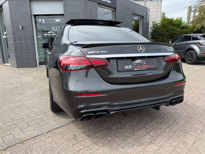 Mercedes-Benz E 63 AMG S 4MATIC+ PANO-HUD-360-MULTI BEAM — photo 5