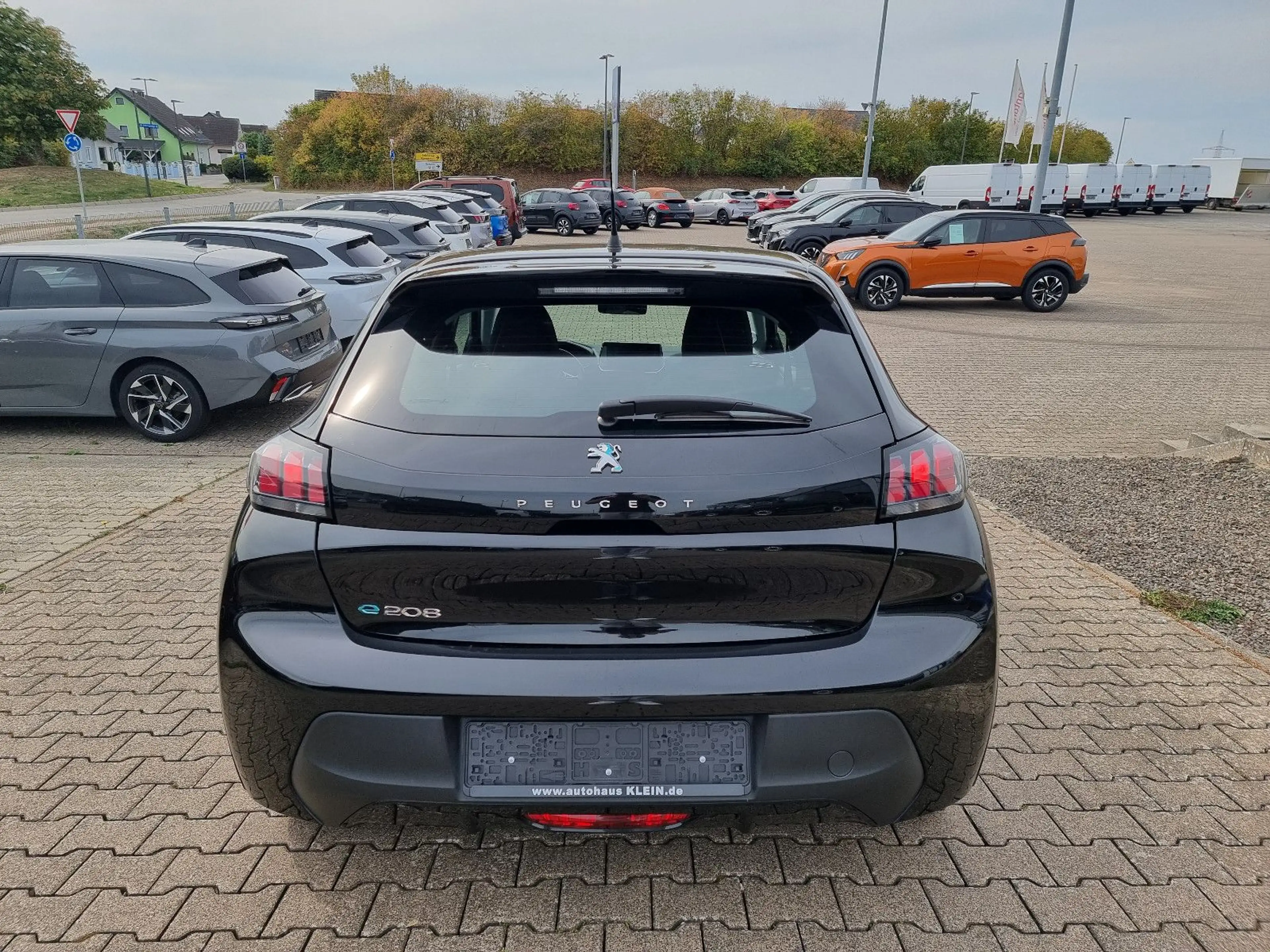 Peugeot e-208 Active *TEMPO*NAVI*CARPLAY* — photo 5