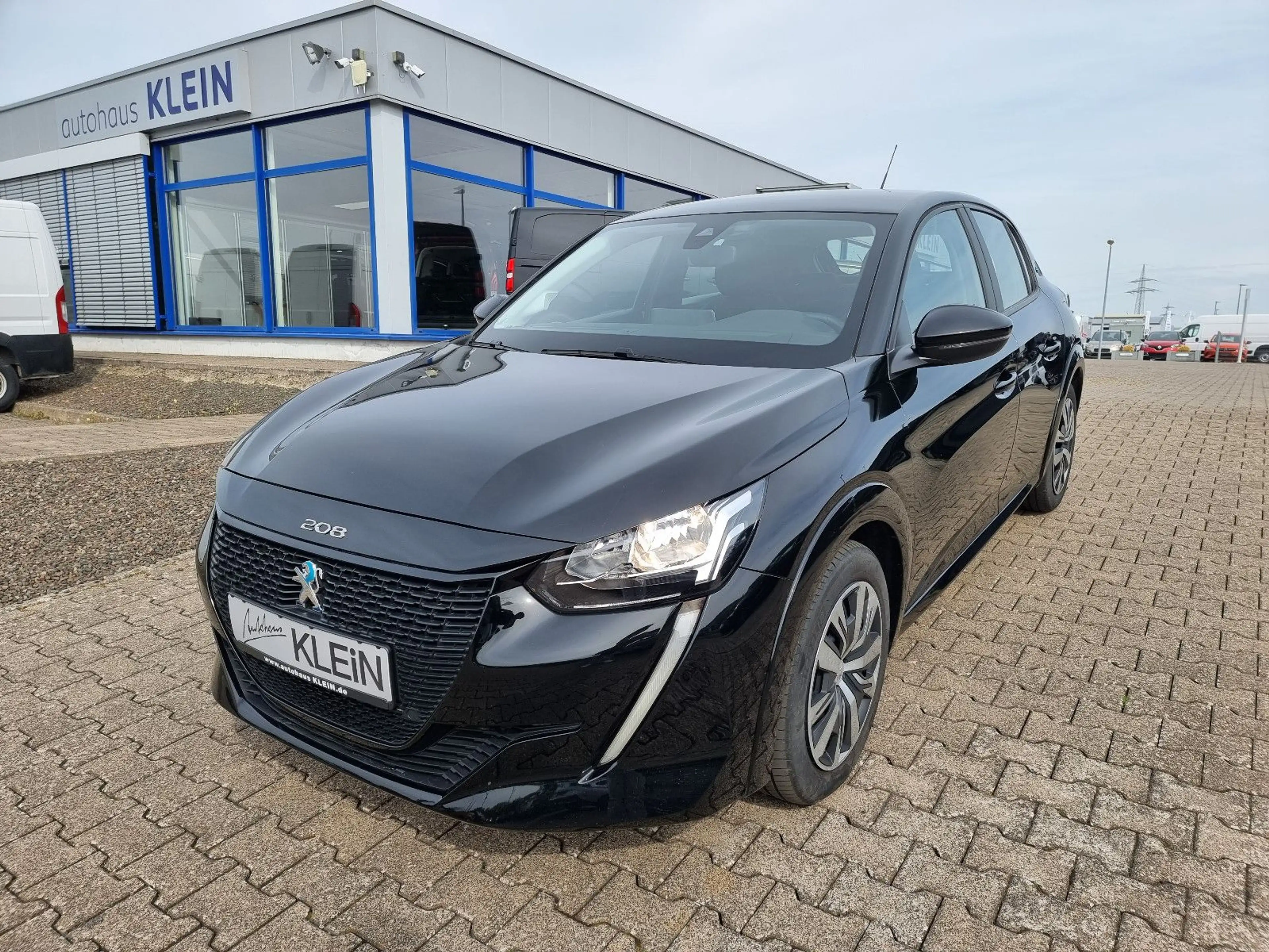 Peugeot e-208 Active *TEMPO*NAVI*CARPLAY* — photo 2