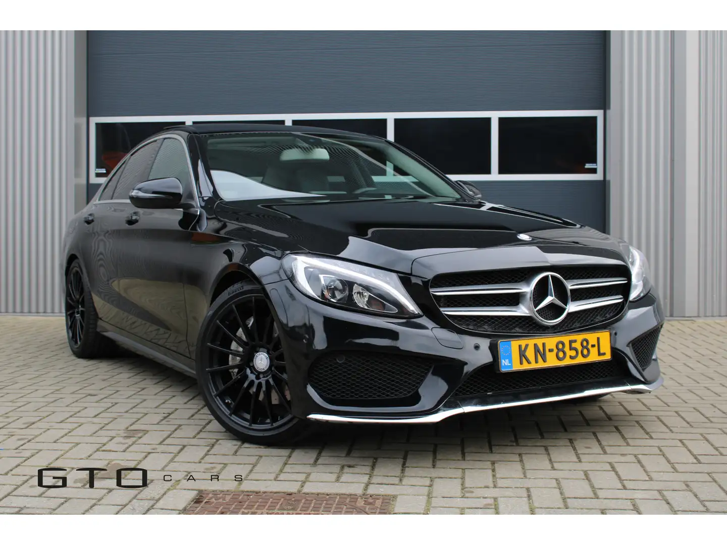Mercedes-Benz C 250 Ambition Panoramadak / Leder / Camera / Stoelverwa Zwart - 1
