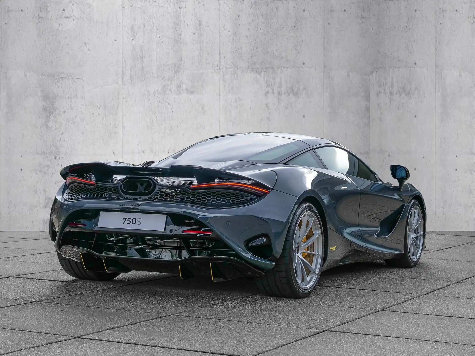 맥라렌 750S 750 2025 건메탈 사진 3