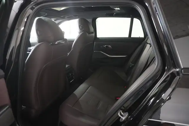 Alpina B3 Touring SWITCH-TRONIC Ansicht 10