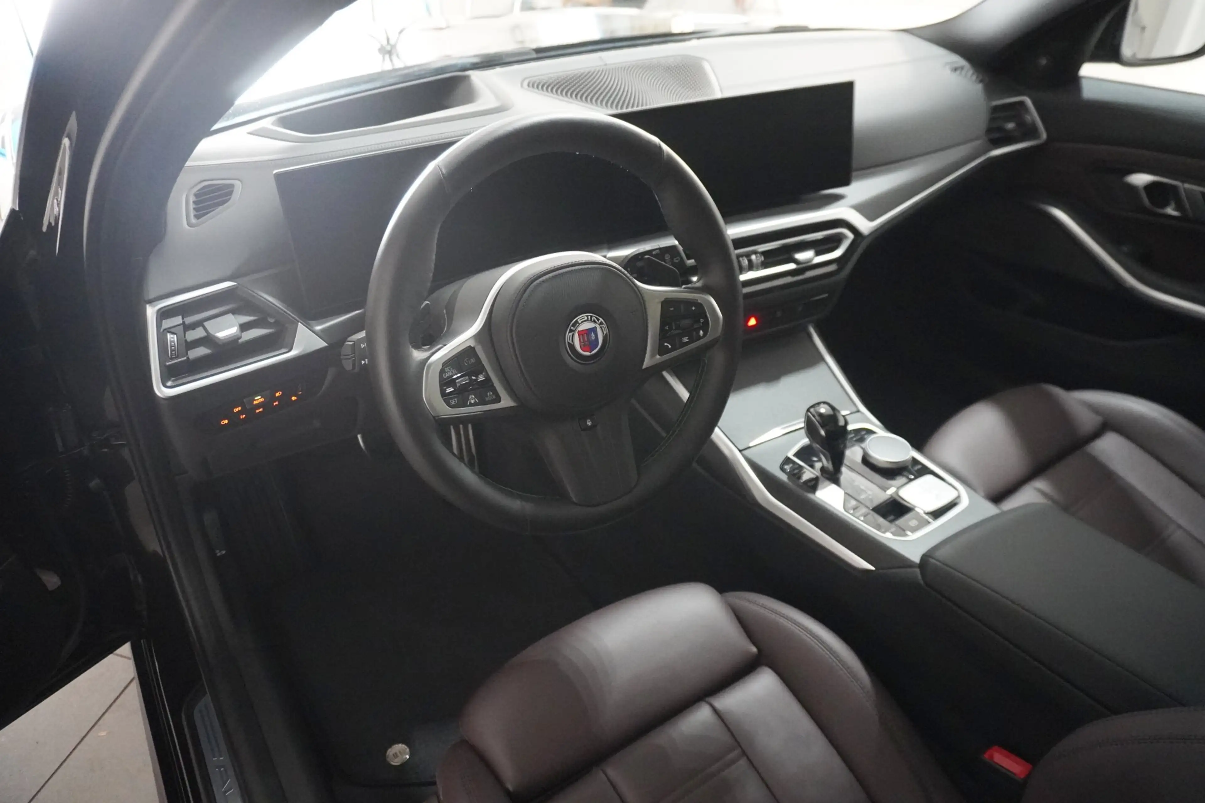 Alpina B3 Touring SWITCH-TRONIC — photo 7