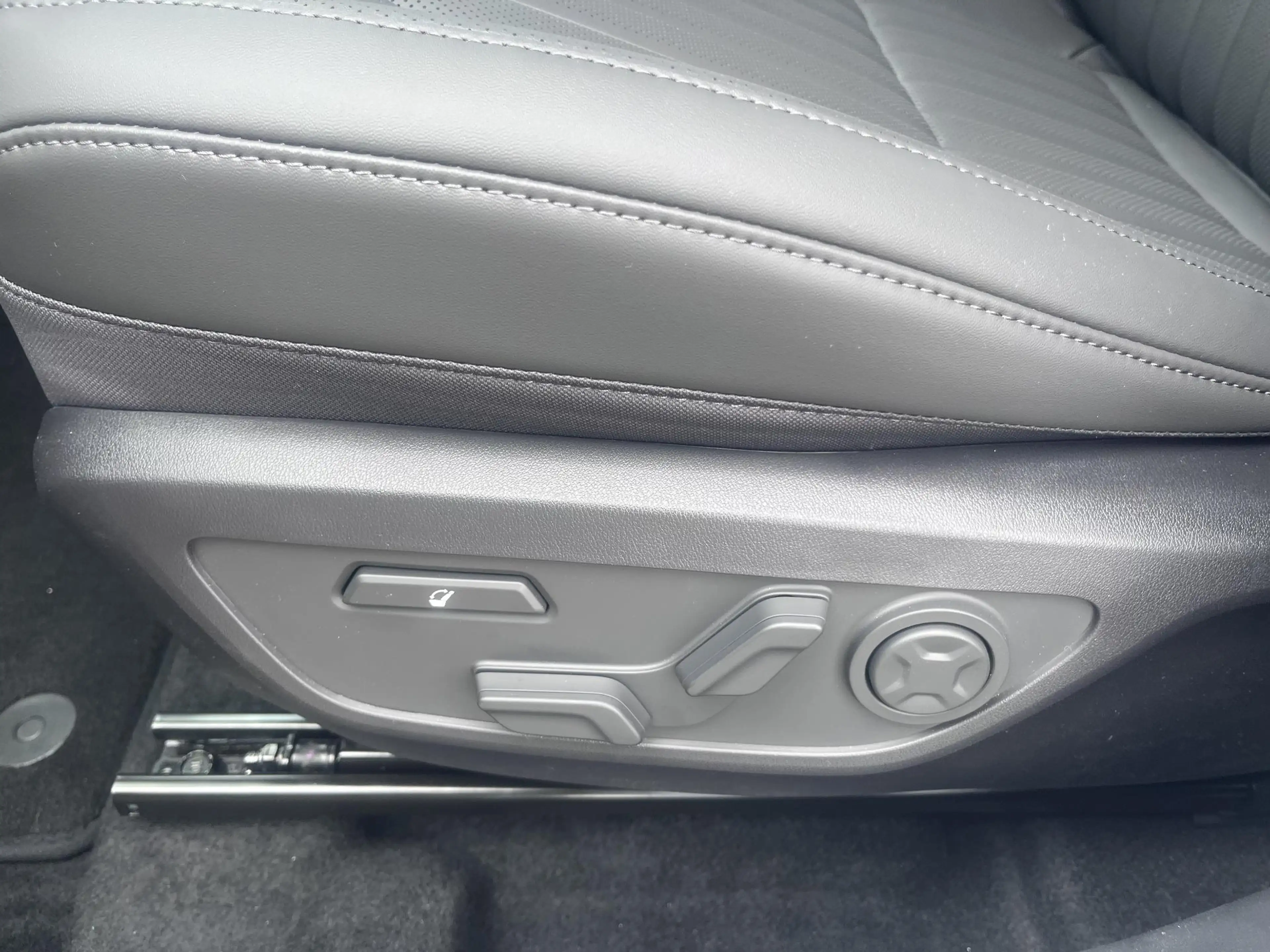 Kia Seltos 1.6 GDi Hybrid X-Line 1.6 T-GDI|X-Line |180PK\Trek — photo 11