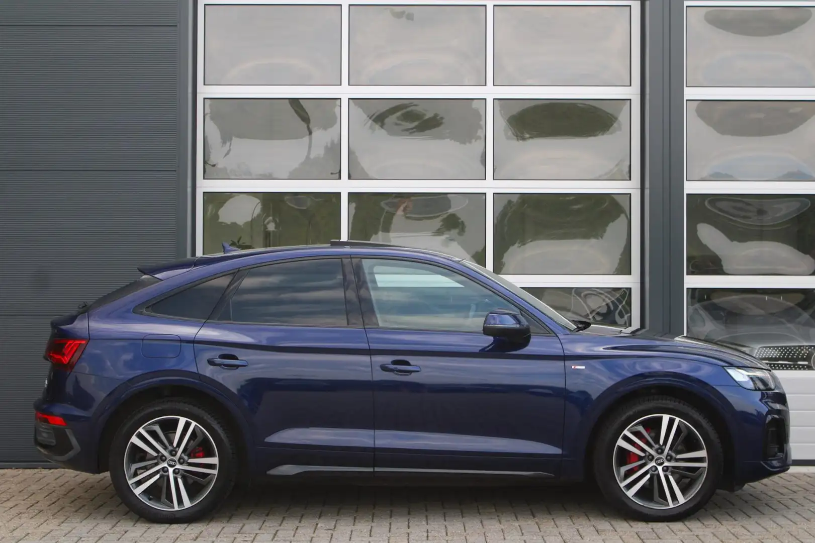 Audi Q5 Sportback 55 TFSI e 367pk S-Line Competition | Pan Azul - 2