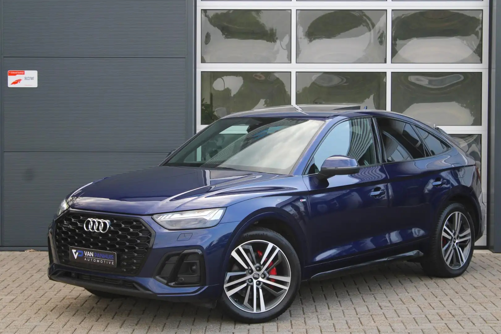 Audi Q5 Sportback 55 TFSI e 367pk S-Line Competition | Pan Azul - 1