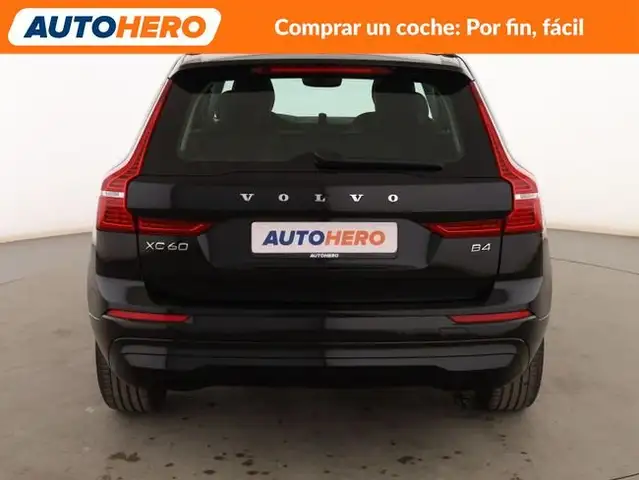 Volvo XC60 view 5