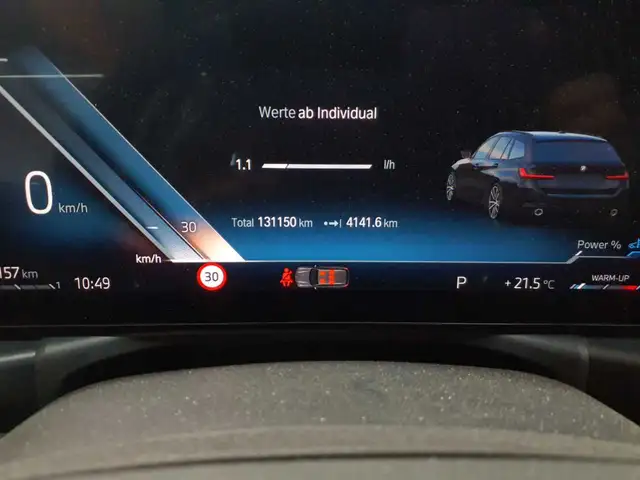 BMW 3 Series view 11