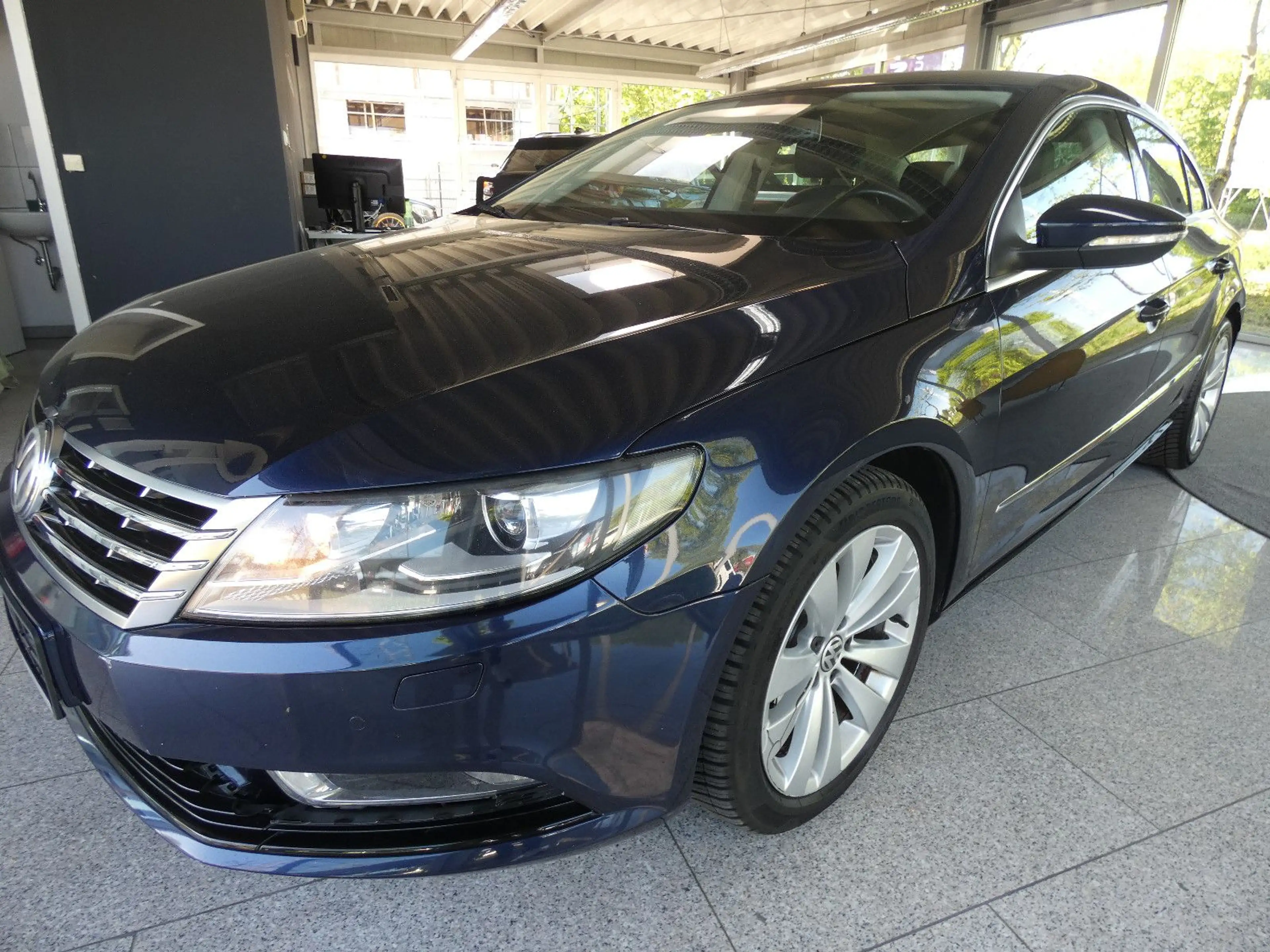 Volkswagen CC Basis — photo 3