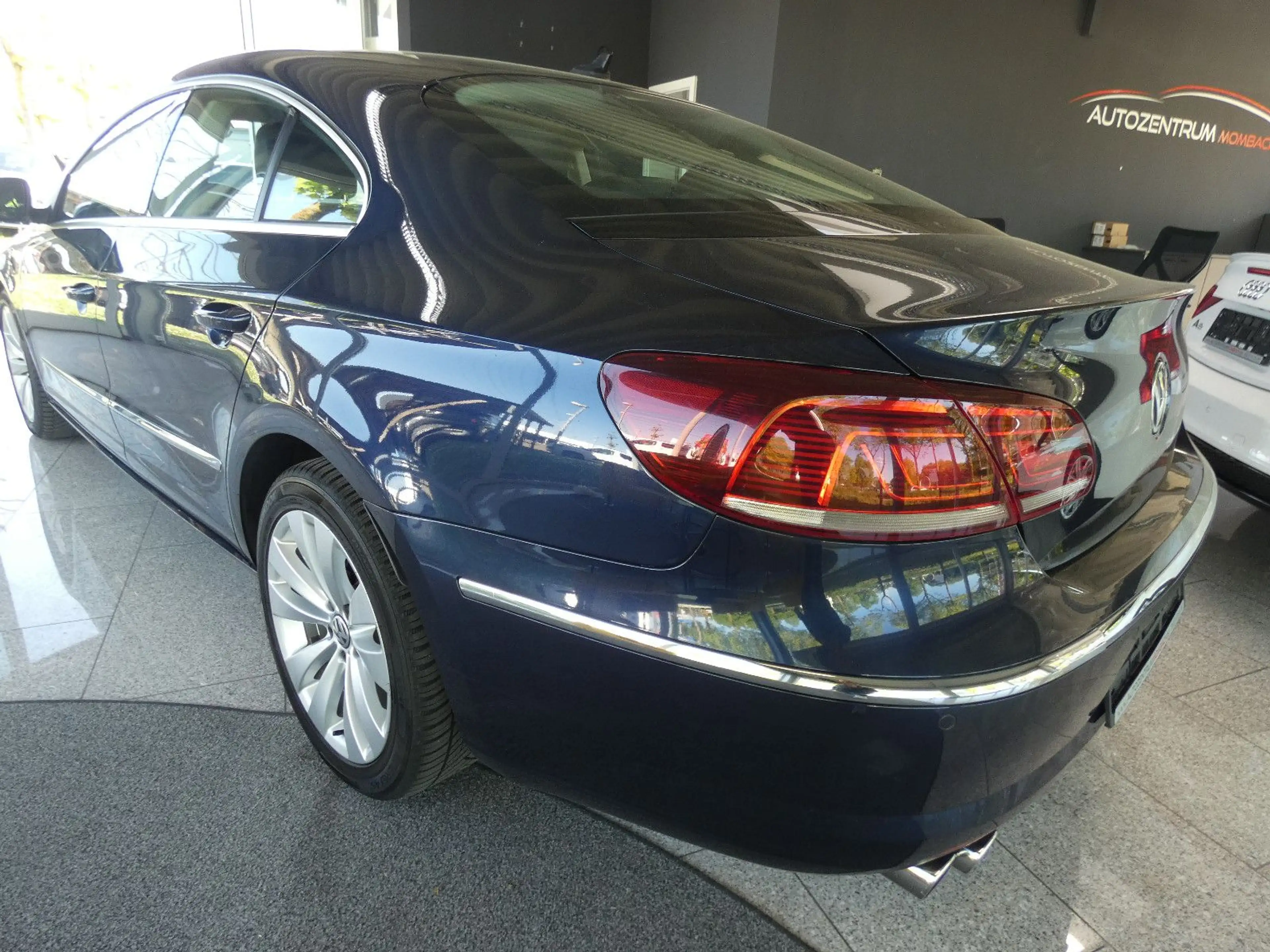 Volkswagen CC Basis — photo 5