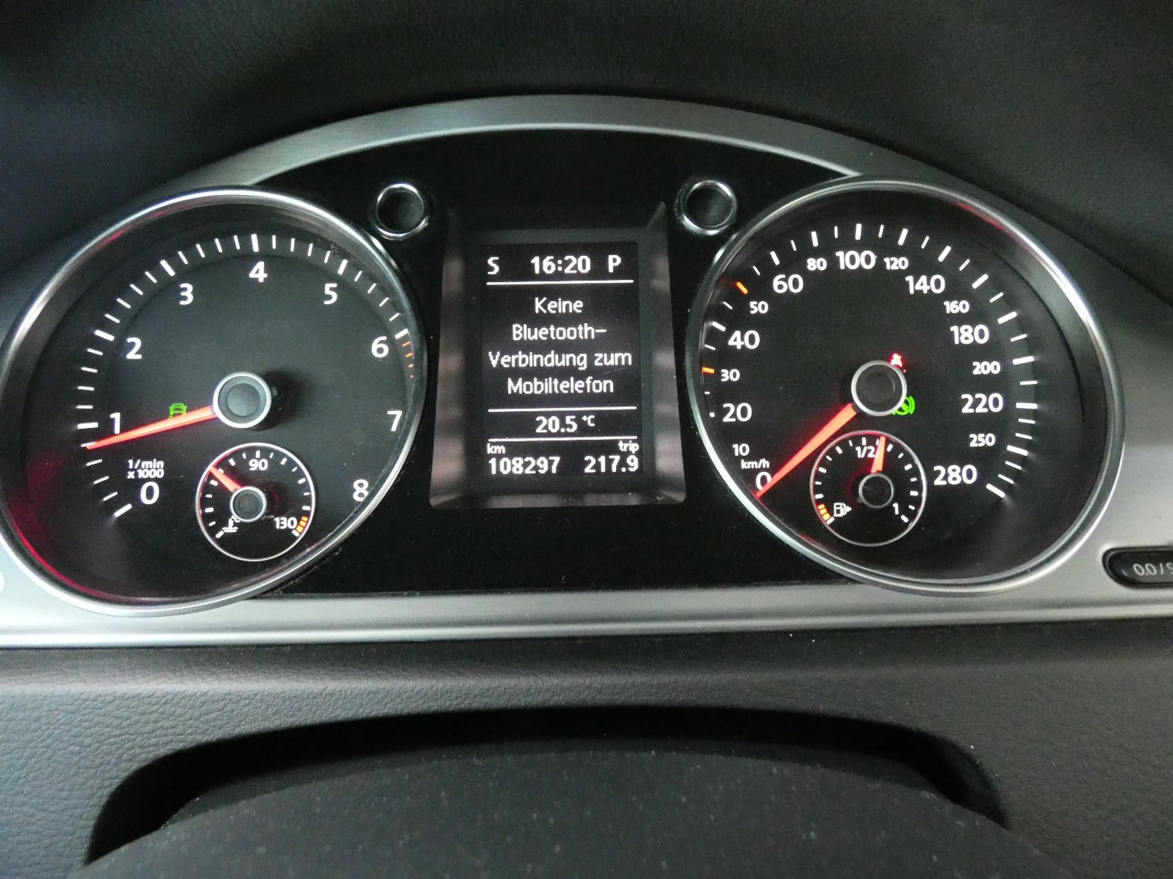 Volkswagen CC Basis — photo 18