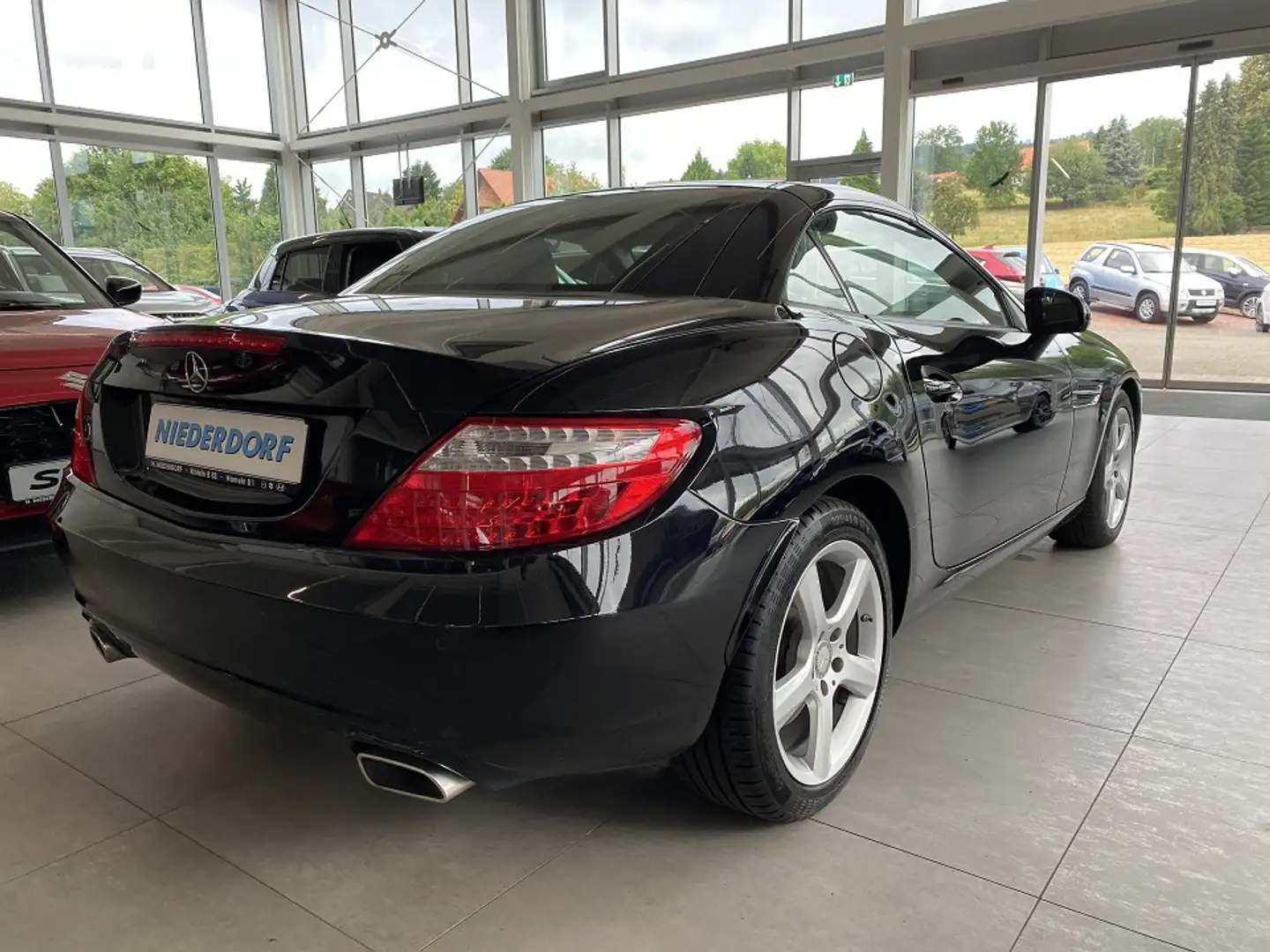 Mercedes-Benz SLK 200 PANORAMA LEDER Tempomat Noir - 2