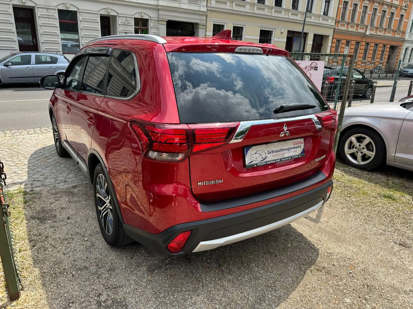 Mitsubishi Outlander 4WD Kamera360° el. Heckklappe Tempomat - 2
