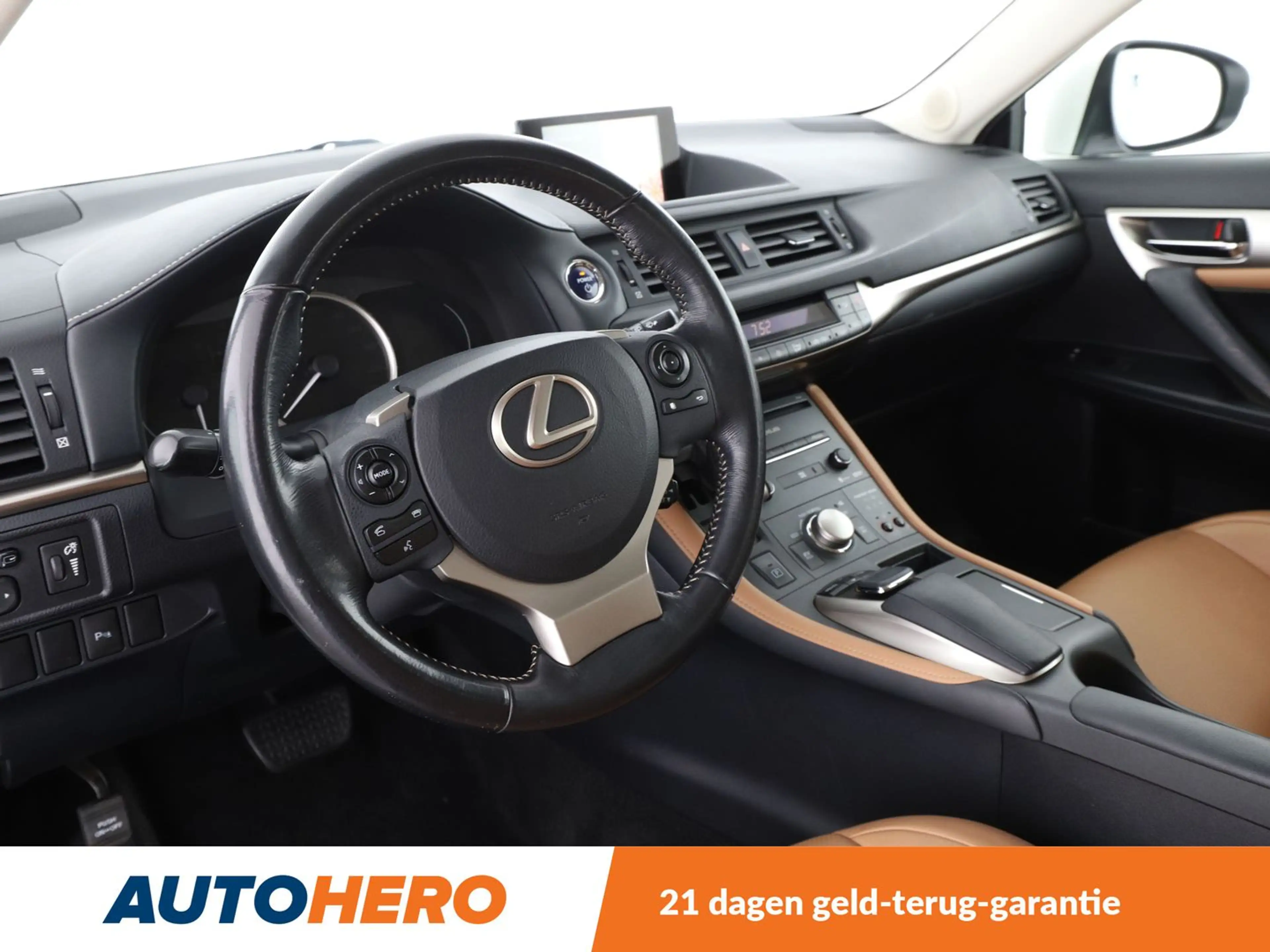 Lexus CT 200h CT 200h — photo 11