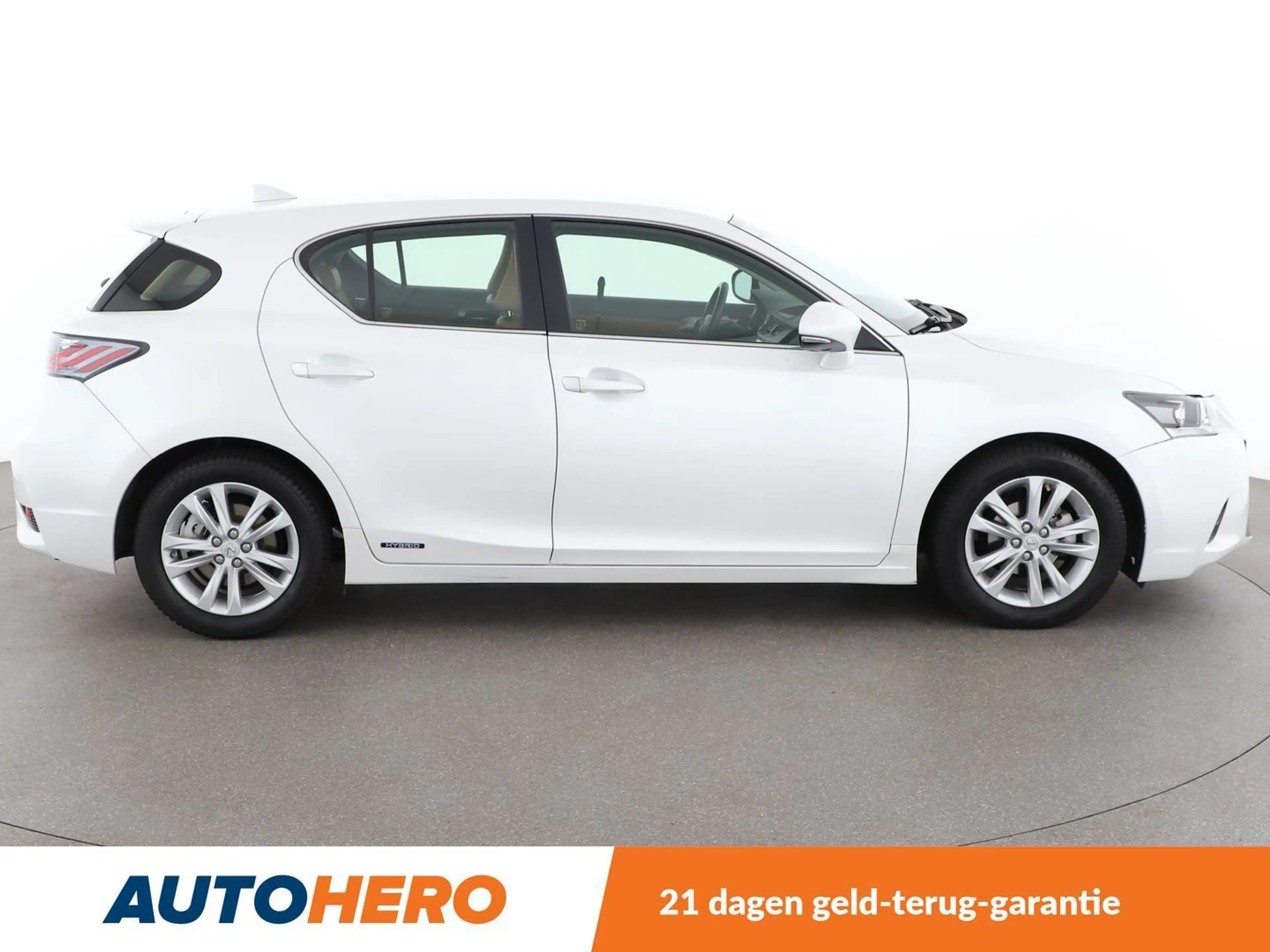 Lexus CT 200h CT 200h — photo 7