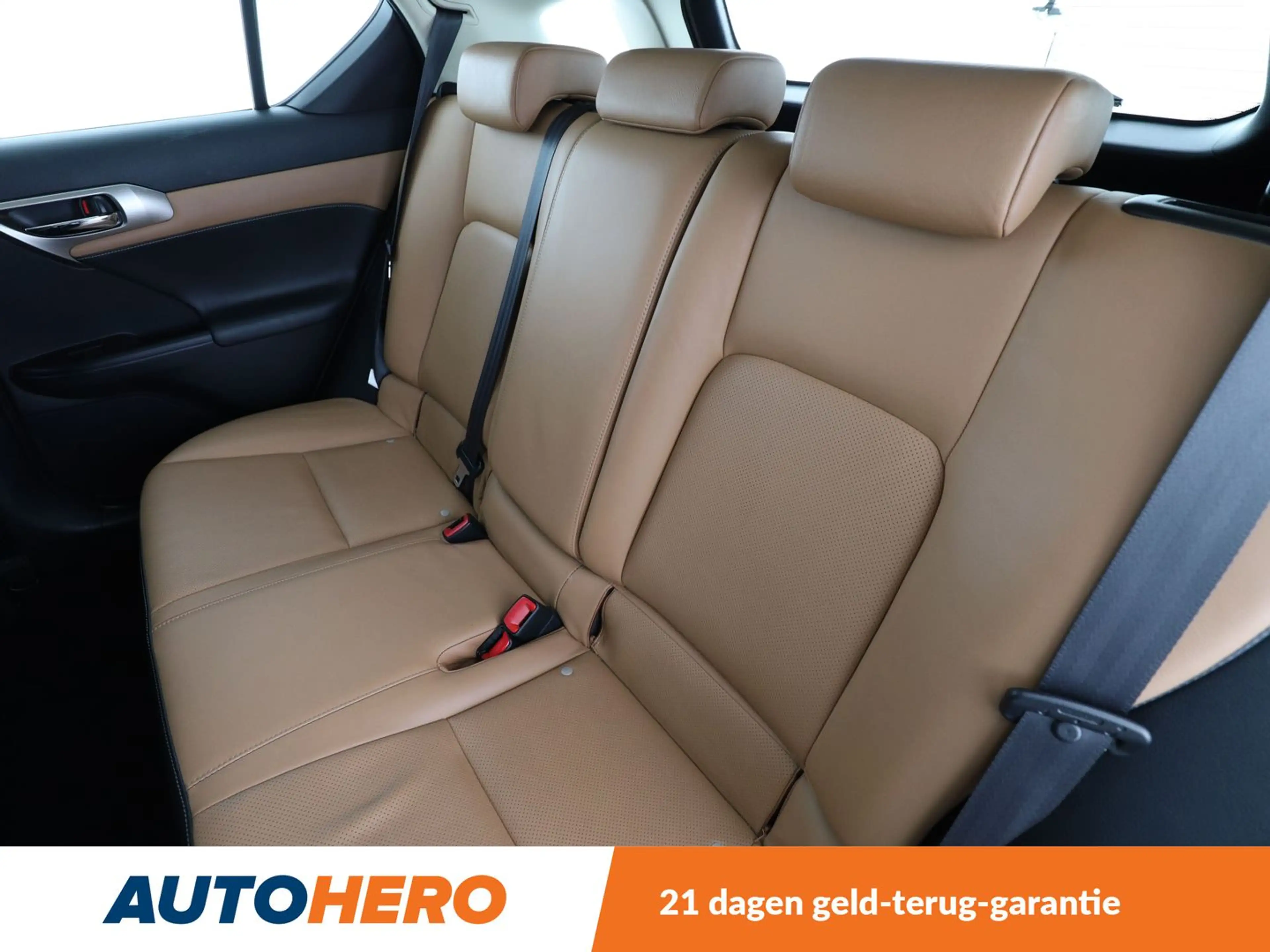 Lexus CT 200h CT 200h — photo 14