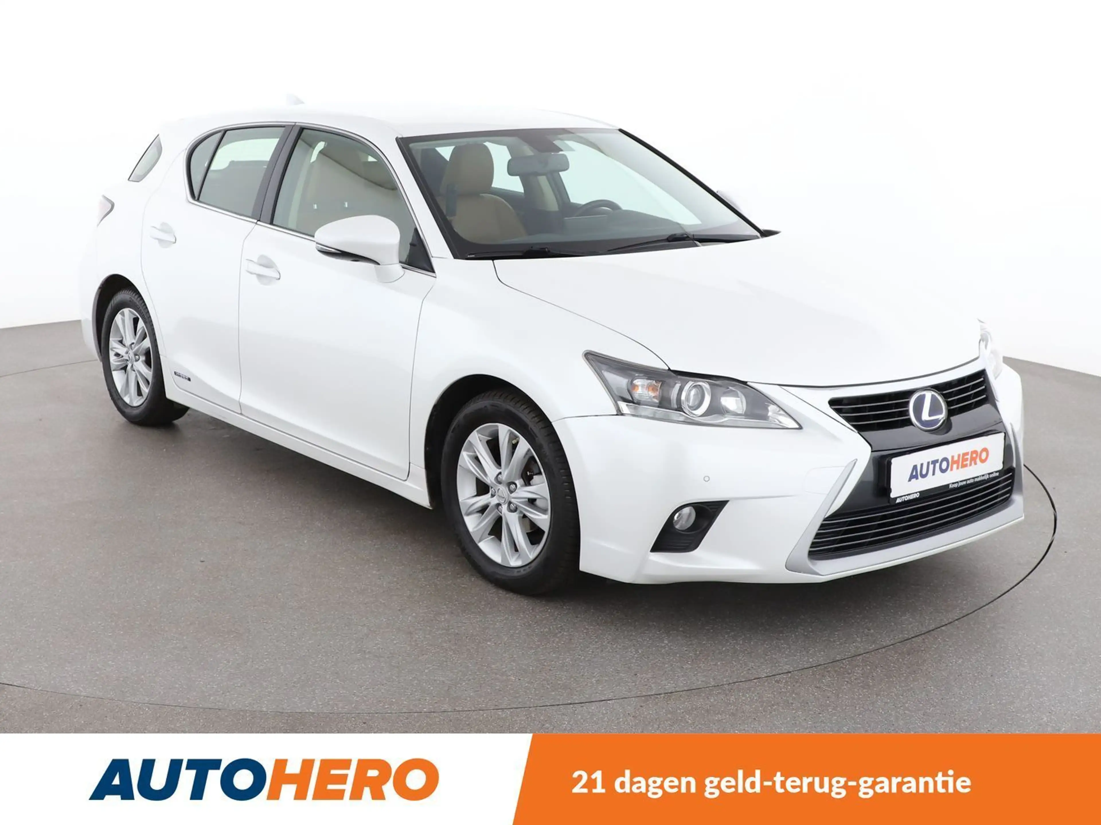 Lexus CT 200h CT 200h — photo 8