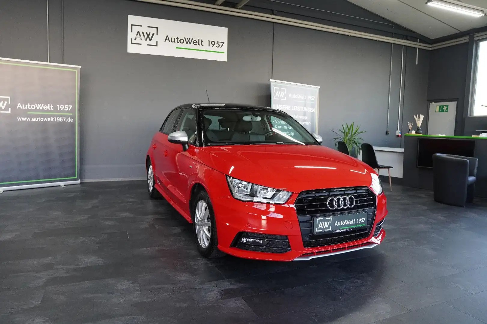 Audi A1 Sportback *DSG*2xS-Line*MMI*PDC*SHZ*Tempomat* Rot - 1