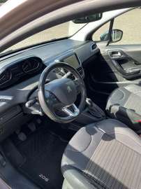 Bild 9 Peugeot 208 Allure